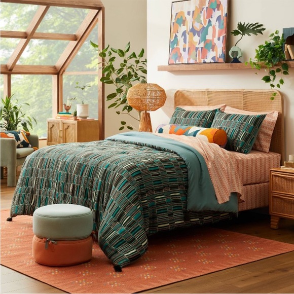 JUNGALOW X OPALHOUSE NWT sun in the water comforter sham set -king - Picture 1 of 6